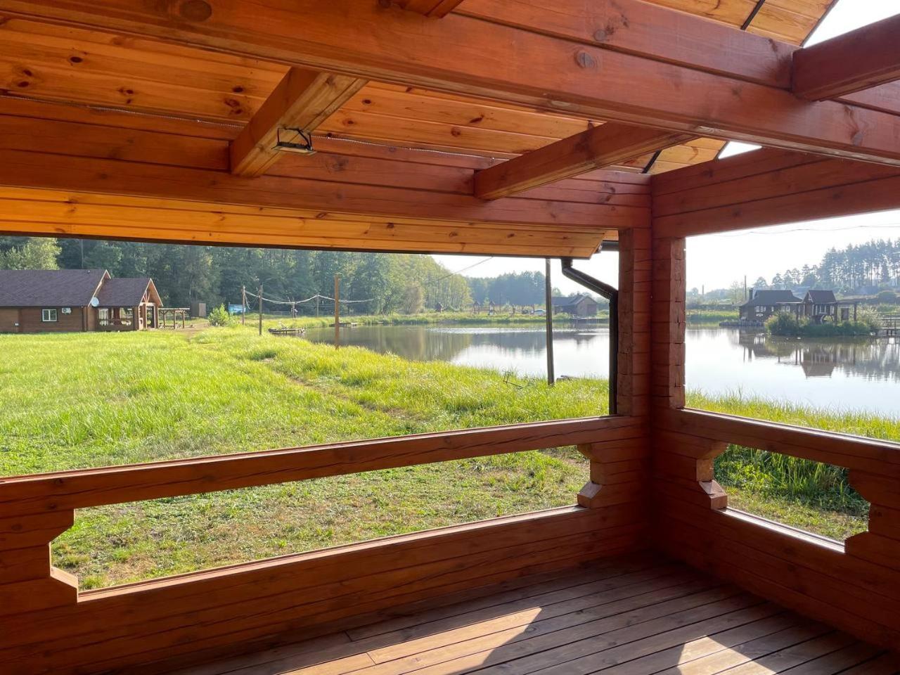 Guesthouse On The Lake With Bathhouse 70 Km From Kiev Makariv Exteriér fotografie