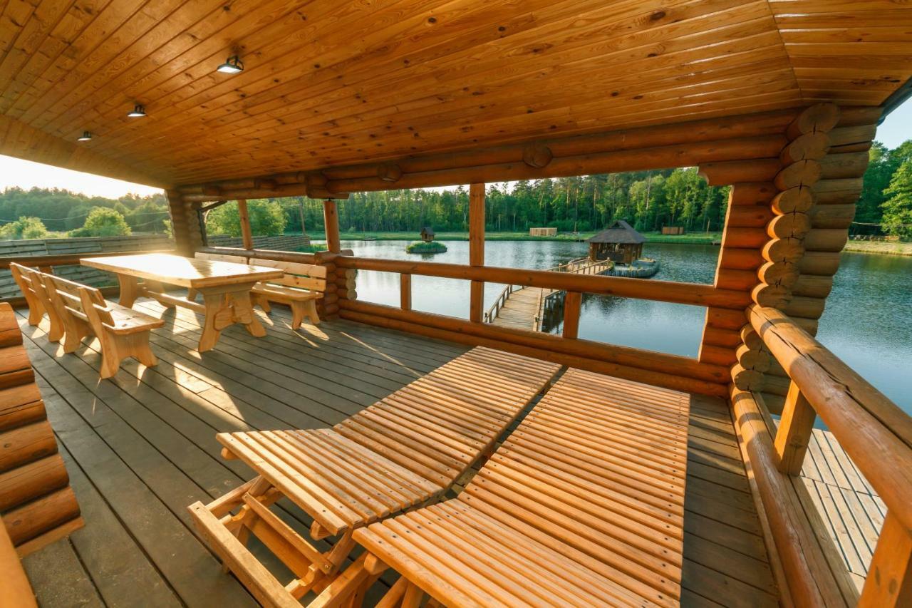 Guesthouse On The Lake With Bathhouse 70 Km From Kiev Makariv Exteriér fotografie