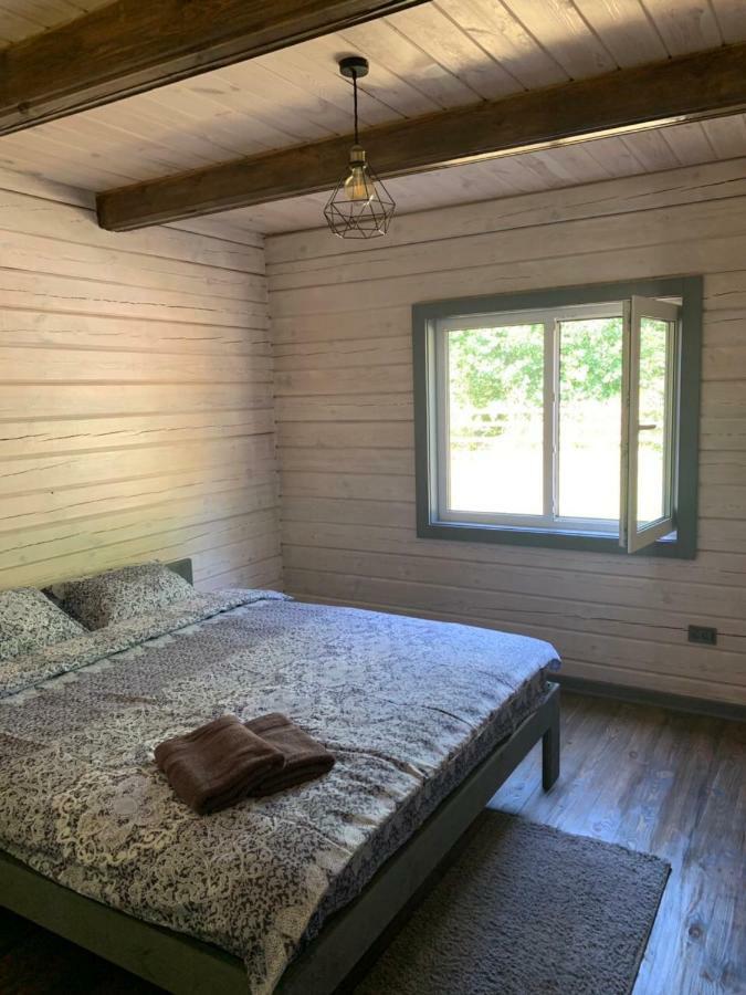 Guesthouse On The Lake With Bathhouse 70 Km From Kiev Makariv Exteriér fotografie